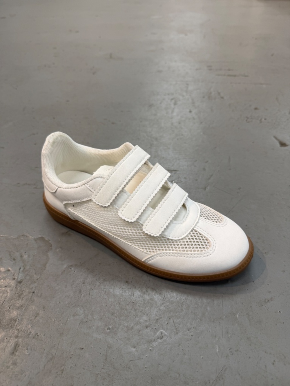 Stylish & Comfortable Women's Fashion Sneakers  Lightweight 3030  White